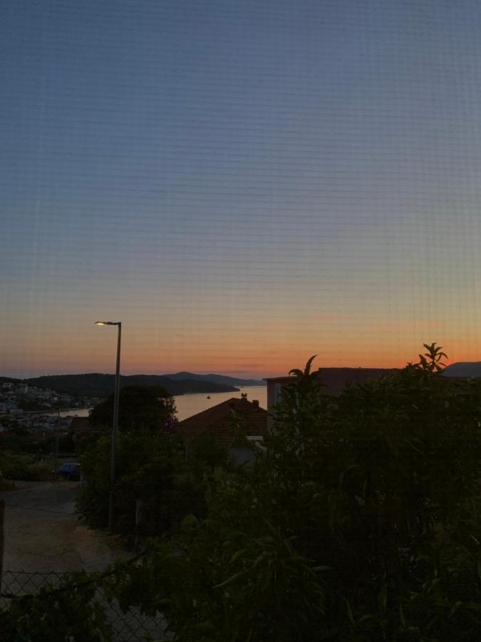 Studio Apartment Simi Trogir Exterior foto